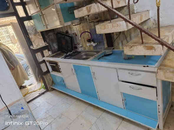 السلام عليكم
بيت للايجار خلف عمارة جامعة الكفيل سابقا بنزلة مجسرات الزهراء.. 
مكشوفة غرفة استقبال صغير وصالة وتخاريج 
٢٥٠ الف شهر 
***********
