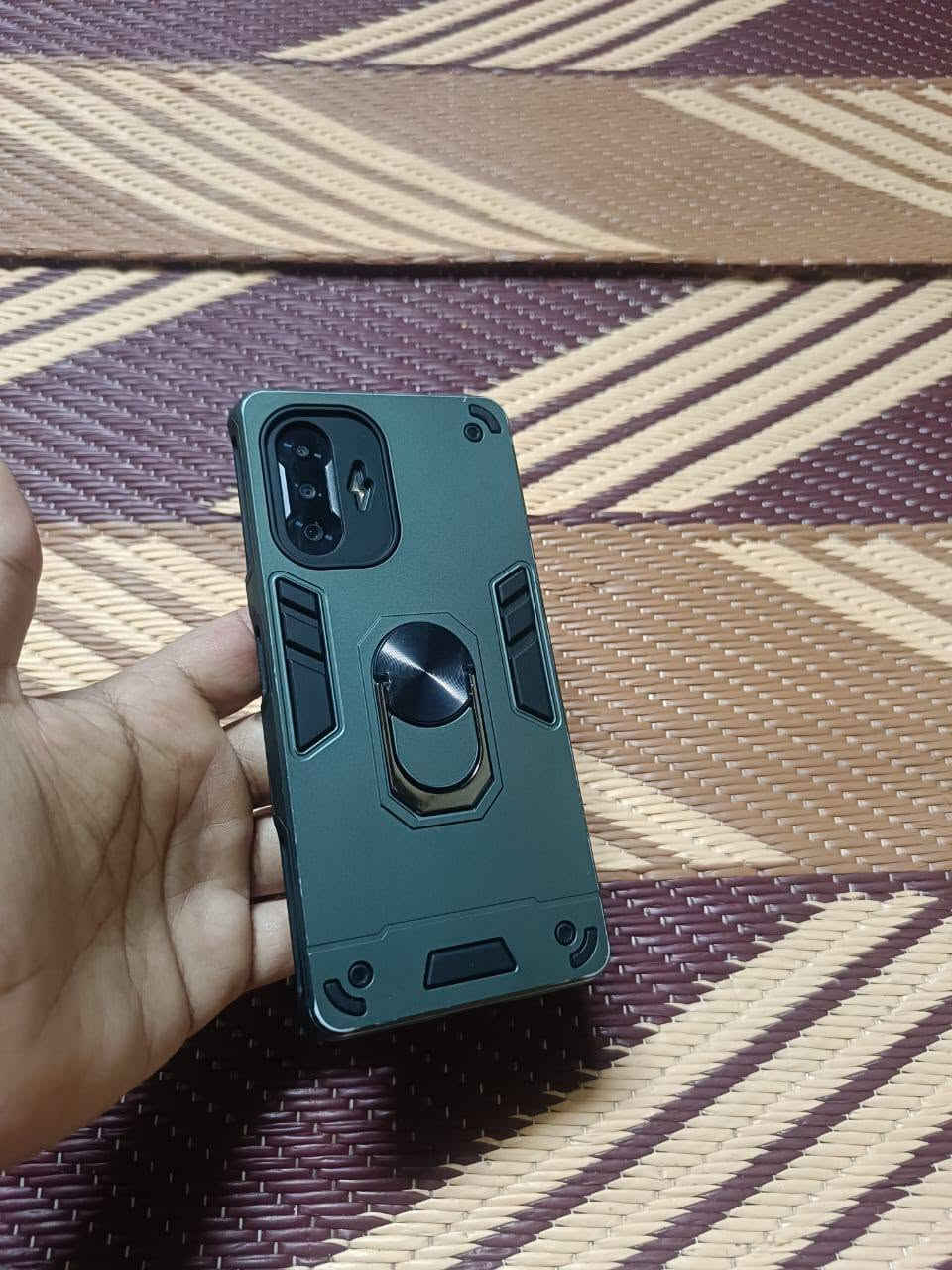 ريلمي  Redmi K40 Gaming مخصص للألعاب معروفه مواصفاته بوبجي 90فريم ذاكره 256 شاشه 120هيرتز دبل شريحه جهاز كامل مكمل وغني التعريف جهاز نضيف وكله شغال يرهم مراوس ويرهم بيع جهاز رهيب سعر 190 وبي مجال مكاني مدينه الصدر بغداد ماعندي توصيل ***********
