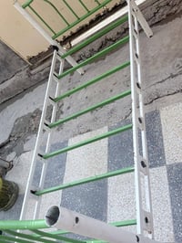 جرباية طفل السعر 30 الف نضيفه كلش للتواصل 07807400317 او علق واني ادخل...