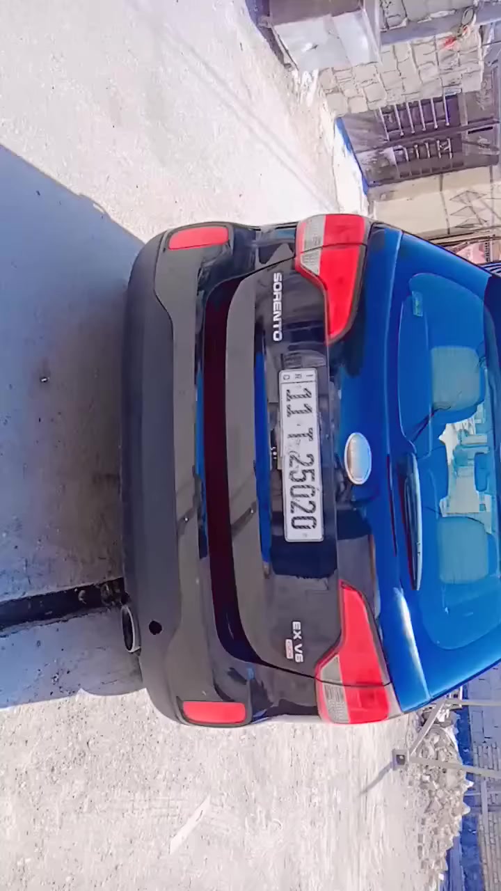 للبيع كيا سورنتو موديل 14 امريكي
حادث بسيط بدون دواخل

بيع حزام صبغ

مكينة V6 وكير مكفولات حداديه

تخم تایر جدید تبريد واكف 

فول مواصفات بنورما

3 بصمات.       7 راكب  
دخول ذكي

مري كهربائي

كرسين كهرباء

حساسات امامي خلفي

شاشه كبيره + كامره

 تبريد عاطل 

بردات خلفيه بلادي

او بعد هواي بيها مواصفات

السعر 152 مكاني بغداد ***********
