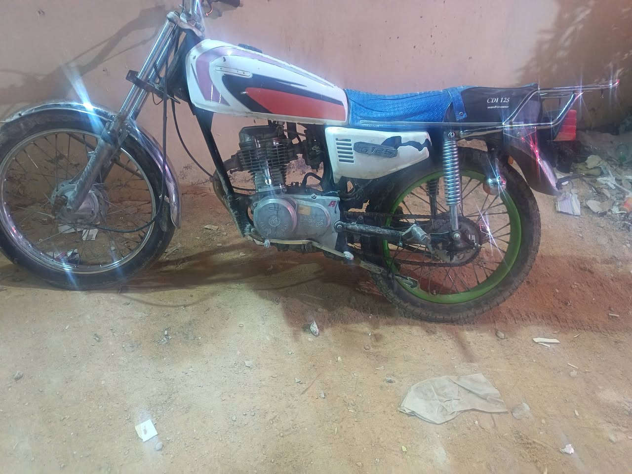 سلام عليكم شباب دراجه اربعه كير ربي كلك كلك مكفوله من السرقه والعشائر دراجه مرتبه حسب ماتشوف بل صوره مديل 2016 محرك مفتوح سعره 250قفل قفل *********** مكاني نجف كوفه سهله بس وتساب لا تدخل وتكول شبيه
