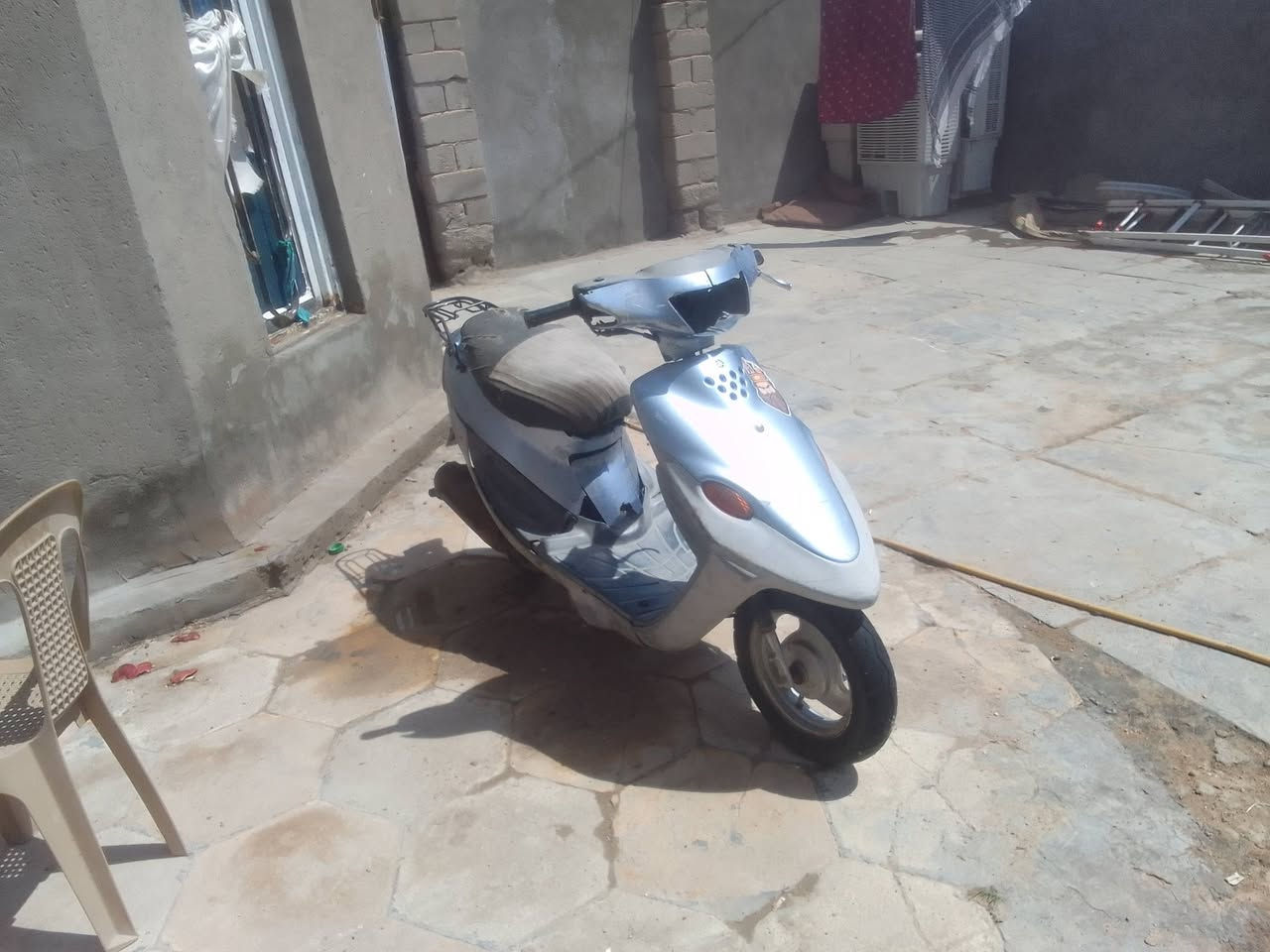 سلام عليكم للبيع دراجه بيجي نضيفه دراجه ما عوزه شي وشرط هندر واحد من صبح نهضه ومعدل شرط دراجه نضيفه سعر 150


**إذا كنت صاحب هذا الإعلان وتريد حذفه لأي سبب، رجاءا أرسل رسالة إلى الدعم الفني**