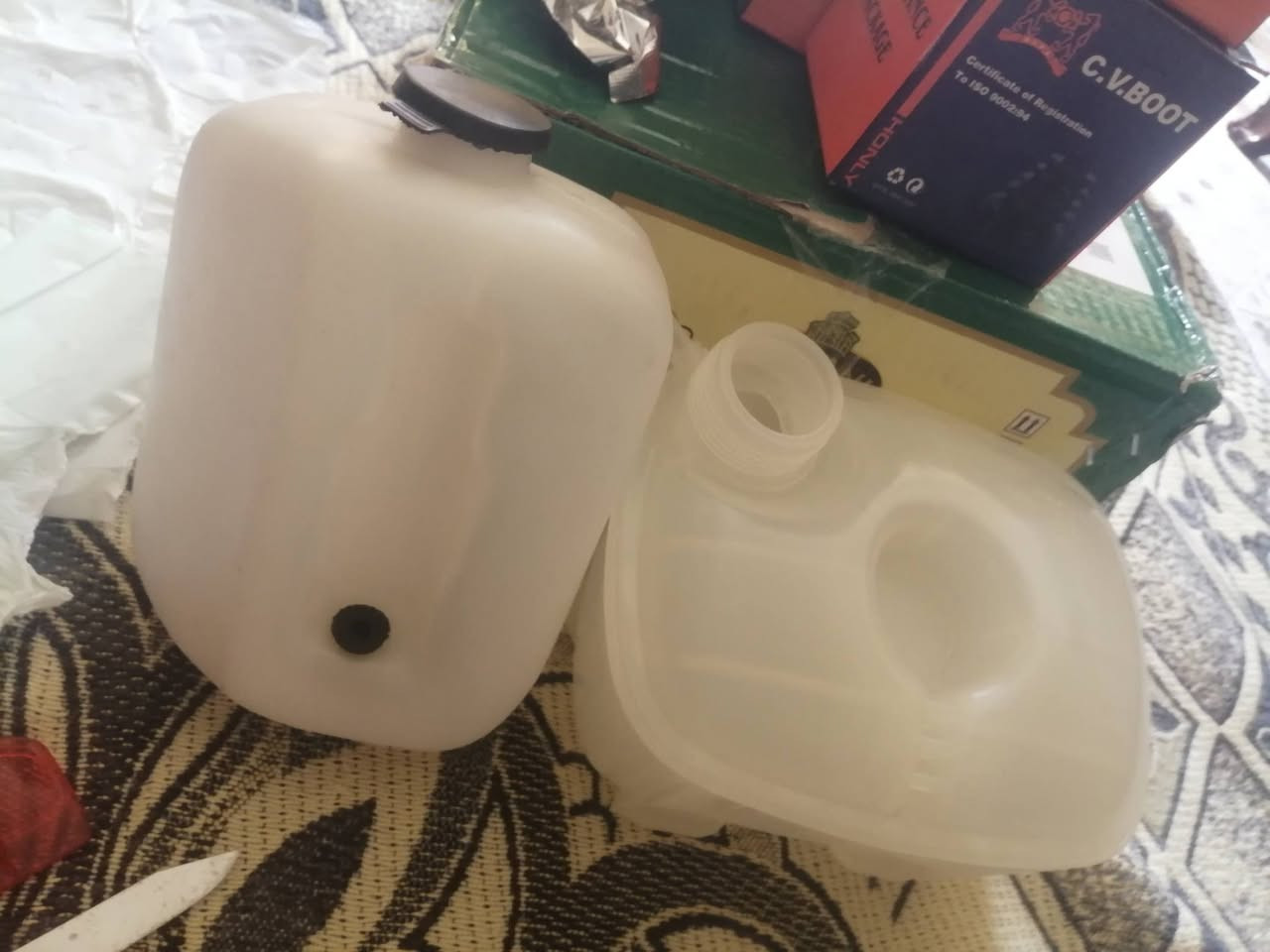 دبة ماء زراكه 
دبة ماء راديتر 
بوري راجع ماء 
قبغ دبة ماء 
اذان محرك 
دجة كير 
واشر قبغ ولفات 
واقيات تخم امامي خلفي 
قمجي كلج 
ماسكة دعاميه 
جامة اشاره 83/84
العنوان ديالى 
توجد خدمة توصيل لجميع المحافظات 
***********
