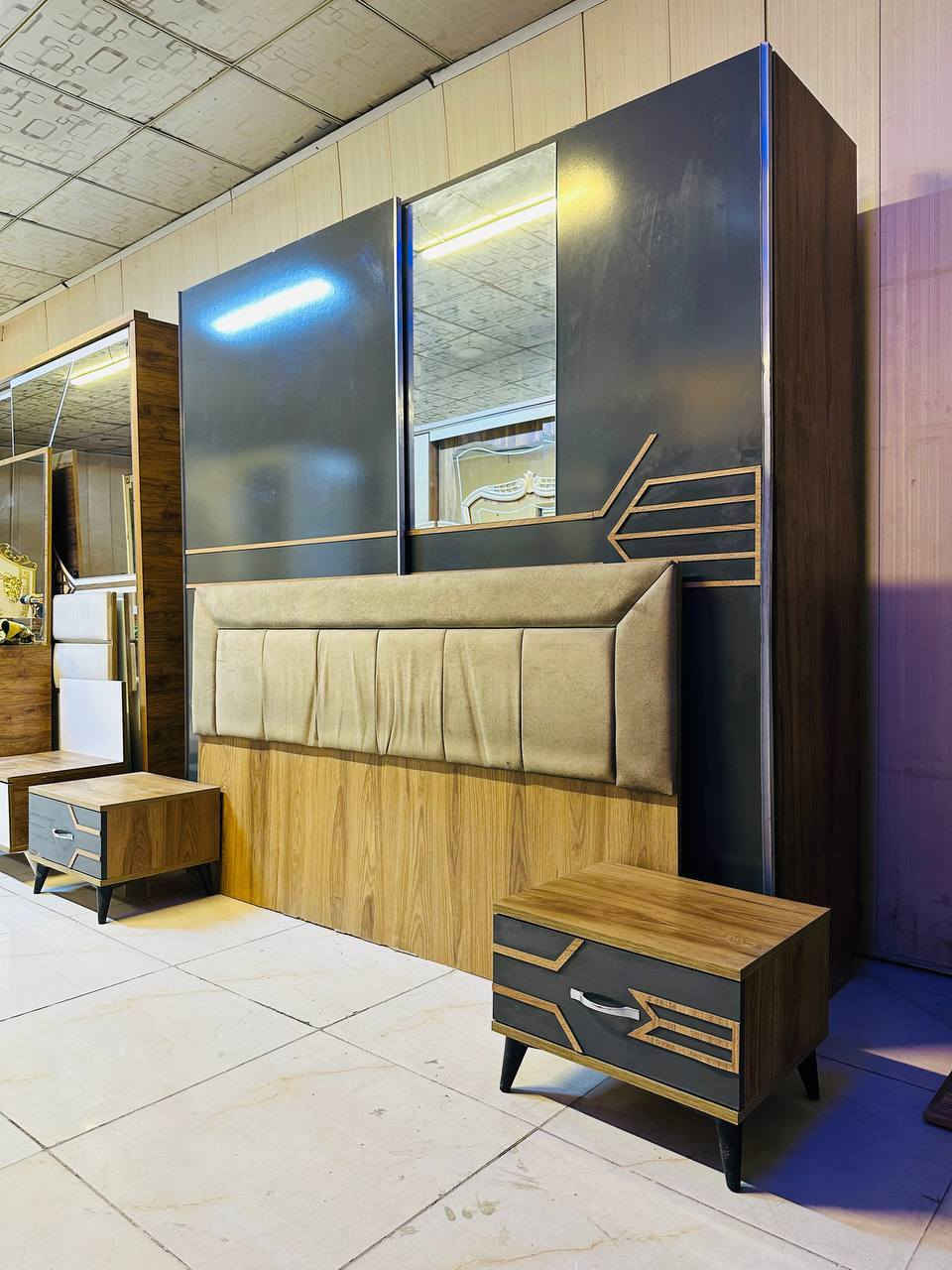 غرفة تركي 5 قطع مستعملة
سعرها 400 قفل
التوصيل والشد داخل بغداد مجاناً
يوجد توصيل محافظات بكروة
للحجز والاستفسار خاص او واتساب
***********
