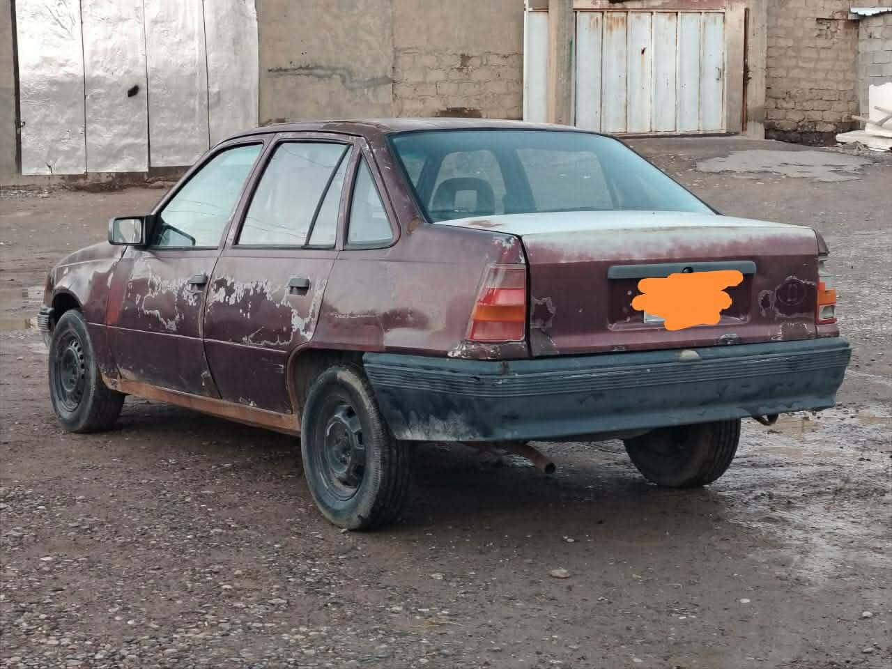 السلام عليكم 
اوبل كاديت موديل90
رقم صلاح الدين الماني سنويه ل27 فقط على ستلام الوحات -- شرط التحويل والوكالة من شرعي.. 
گير محرك شرط 
سياره جاهزه السعر18 

***********
