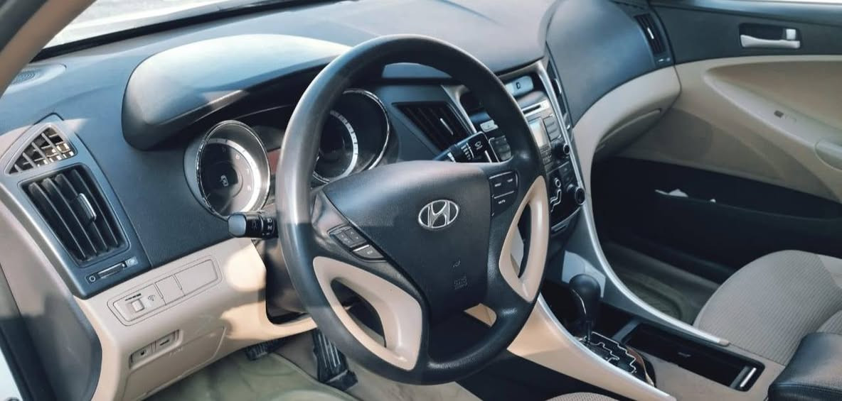 سوناتا 2013 خليجي 
مكفولة كفالة عامه من كلشي 
ماشية 80 الف  حقيقي 
مواصفات الشركه العامه للسيارات 
مكينة 2400 دوش 
تبريد 
تحكم استيرن 
اشاير بالمري لد 
حساسات 
رقم باسمي تريد تحويل او وكاله 
سياره جديده جدا سعرها معقول بالعافيه ع الياخذها 

رقم صاحب السياره ***********

السعر :: اطلبه بالتعليقات يصلك خاص 📩

#ادارة_الصفحه ⚡

ملاحظه / 🔴
مدير الصفحه غير مسؤول عن بيع وشراء واصوليات السياره نحن صفحه لعرض السيارات فقط.
