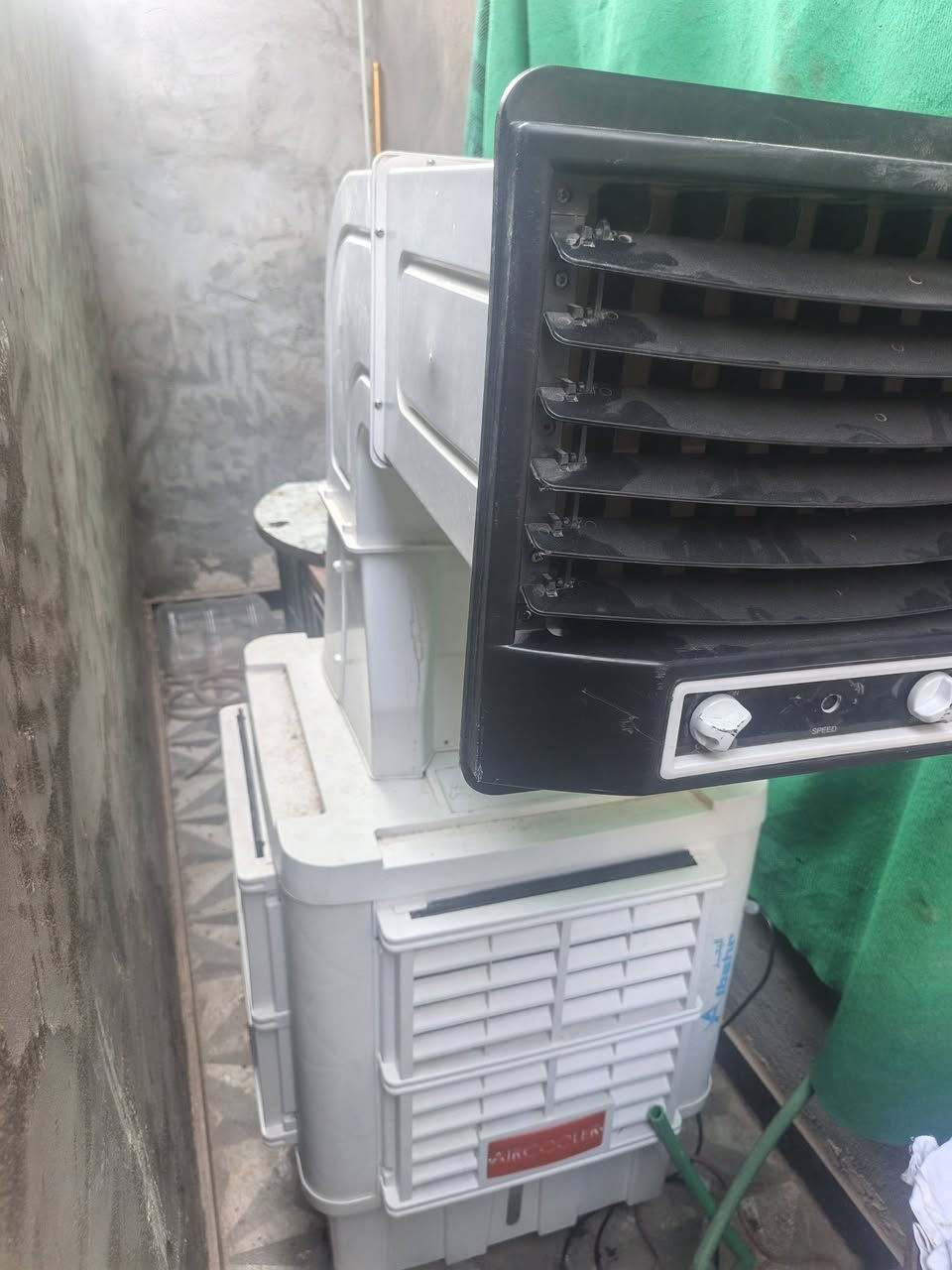 مبرده للبيع شغاله ما بيها شي العنوان فلوجه السعر300 وبيها مجال ***********
