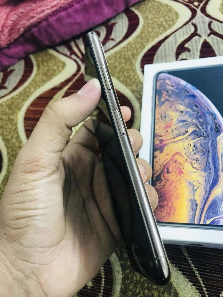 اكس اس ماكس مكفول بطاريه 91 ذاكره 512 كامل ملحقات دبل شريحه شرق اوصط نضافه فول كلشي بلادي  *********** فقط اتصال او واتساب
