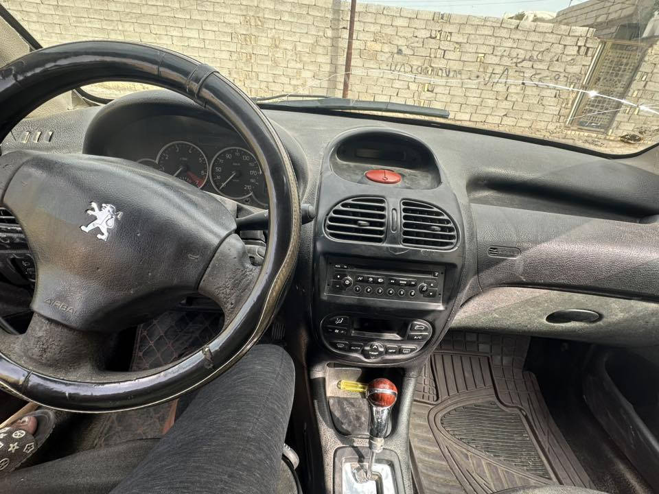 بيع مستعجل 30$
سـلام عليكم  بيجو فرنسي اصل 206 موديل 2006 ماخذها مزاد
كير ومحرك مكفولات 
كهربائيات شغاله
تبريد الفان مالته والكمبريسر جديد فقط غاز 
معاملتها موجوده تترقم وين متريد واذا تخسر على الرقم اكثر من 500 عليه ترقيمها شرط هذه !!
سياره يرادلها ترتيب حتى غسل ما غسلتها

***********
