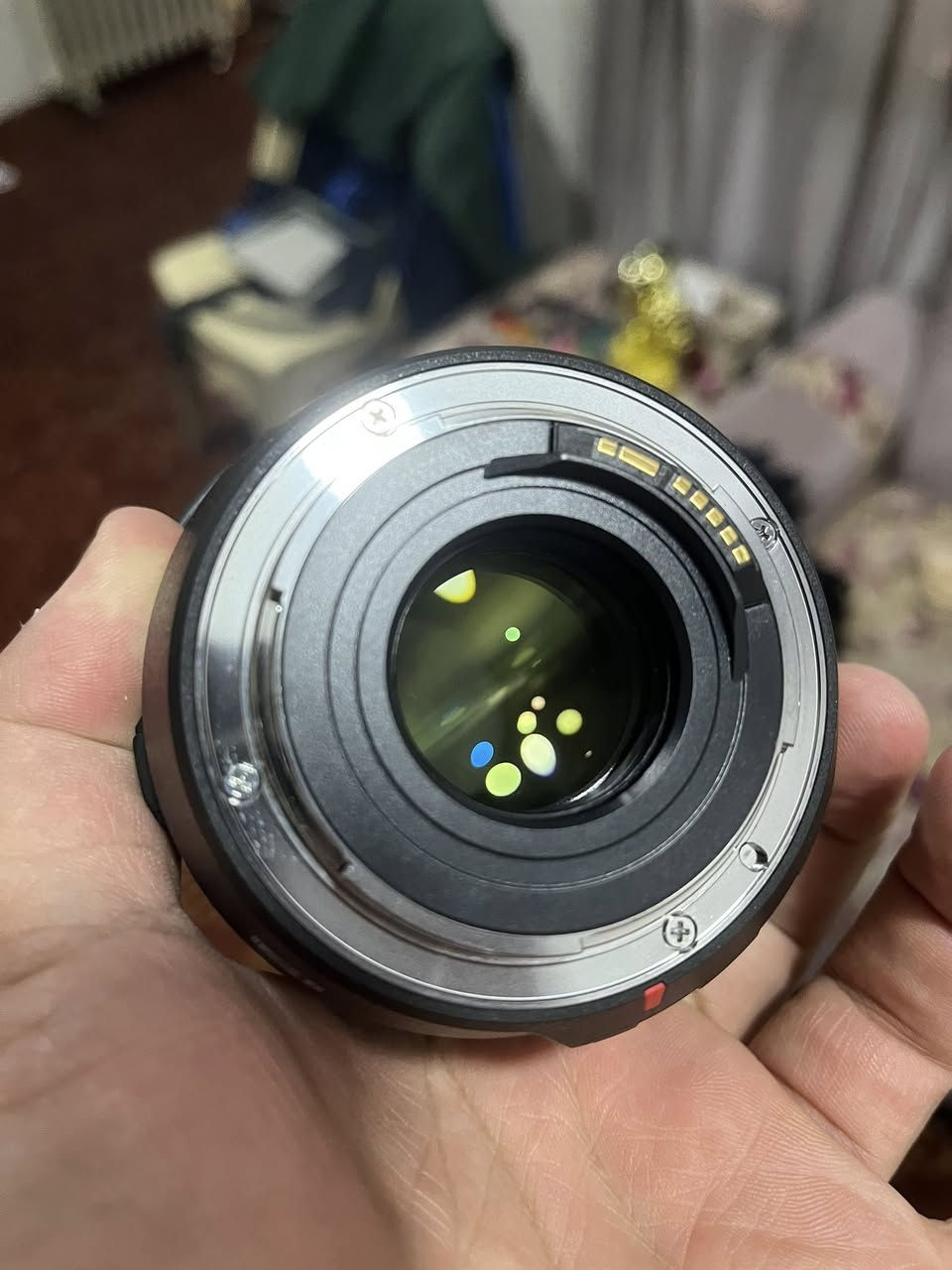 السلام عليكم ورحمة الله وبركاته
عفوا عندي هاي العدسة tamaron للكانون ef 
البعد البؤري 17-50 mm وفتحة العدسة f 2.8 
العدسة نظيفة واستخدامها قليل
عارضها ب 240 الف دينار
مكاني بغداد ورقمي
***********
