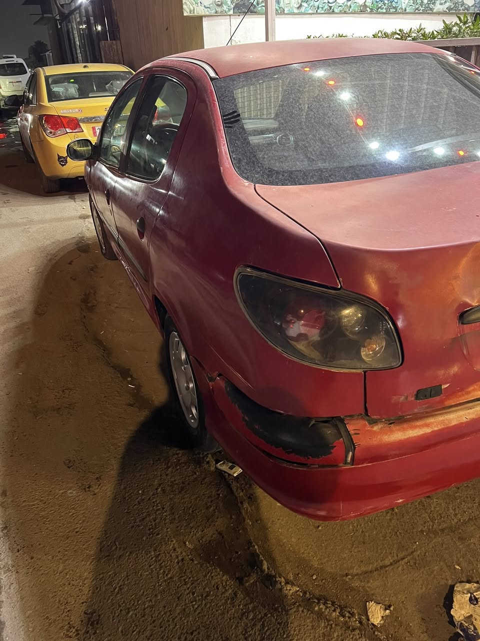 السلام عليكم بيجو 206
سياره حلوه وجاهزه 
تحويل ثاني يوم ابيع مستعجل 
سعر 33$ وبيه مجال بصيط 
*********** 
بغداد مدينة الصدر
