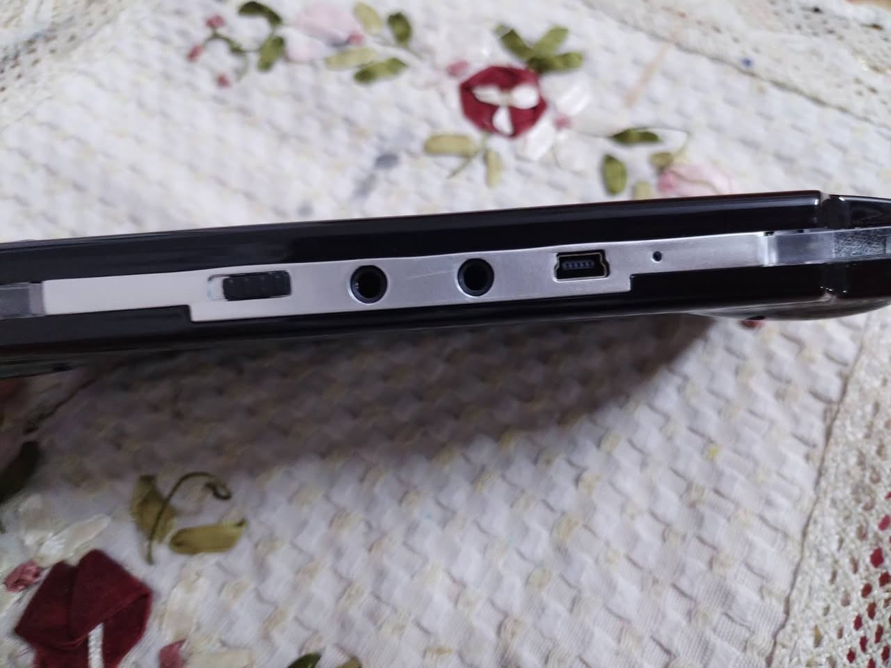 جهاز اللعاب نظيف جداً بطارية فول يحتاج تنصيب اللعاب فقط سعر  15 الف


**إذا كنت صاحب هذا الإعلان وتريد حذفه لأي سبب، رجاءا أرسل رسالة إلى الدعم الفني**