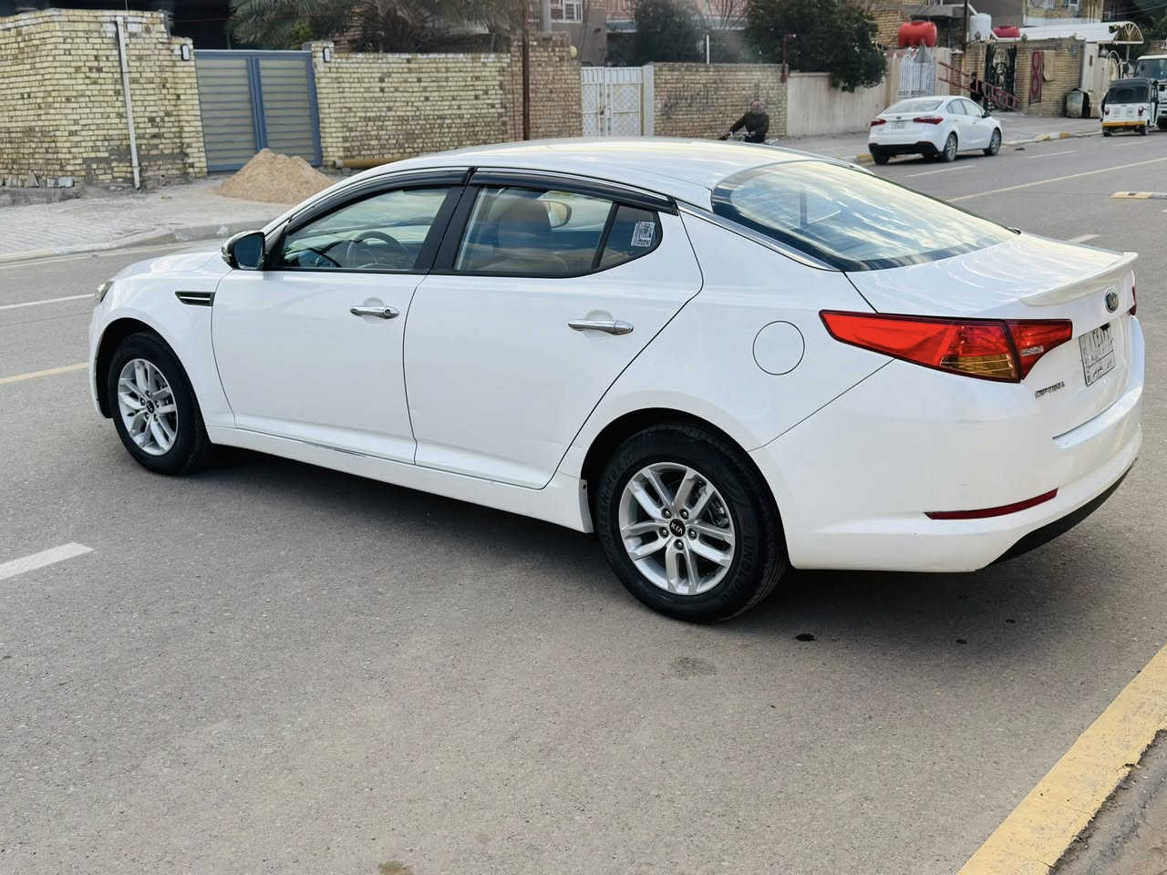 للبيع اوبتيما2014خليجي رقم ديالى تحويل مباشر سنوية جديدة بيها صبغ ٣قطع فقط  بدون حادث سيارة جاهزة ع الاخير مكينة كير تخم تاير حدادية ١٠٠٪؜شرط مال جناي مكينة 2000مكفولة مكينة وكير مكفولات تبريد ثلج ❄️تدفئة عليها ادامة جديدة شرط احلى من الصور متصرف عليها الف موصفات ٣وضعيات قيادة شفتات ستيرن السعر 125وبيها مجال العنوان واسط للاستفسار ***********او ***********ممتواجد ع النت
