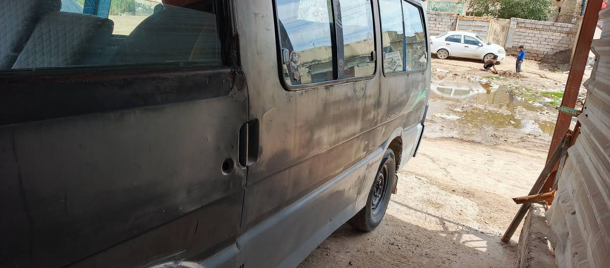 سلام عليكم كيه موديل 94 سياره  جاهزه كير مكينه اكسل كهربائيات كلها شغاله رقم احمر ذيقار اكفل سرقه وعشاءر 
حداديه خير من لله مكان بابل القاسم السعر 19 وبيها مجال بصيط ***********
