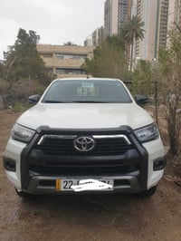 هايلوكس ادفنجر • ١١٠٠٠٠ • رقم اربيل