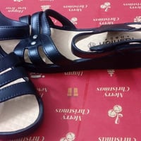 أحذية بنات • قطع أخيرة