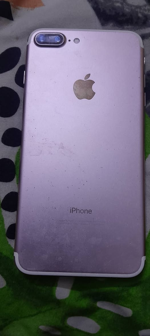 ايفون 7 شغال بس الشاشة مفطرة 
السعر ٥٠ الف قفل
مكاني بغداد


**إذا كنت صاحب هذا الإعلان وتريد حذفه لأي سبب، رجاءا أرسل رسالة إلى الدعم الفني**