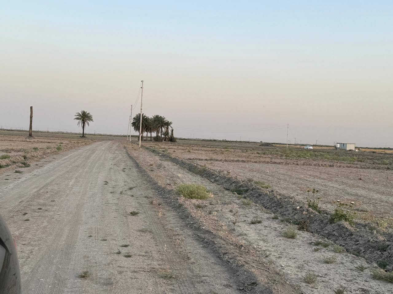 🌿 لمحبين الهدوء والراحة – فرصة مميزة بمساحة 2500م
📍 العنوان: بغداد – التاجي، الشيخ عامر العيساوية
📏 المساحة: 5 دونم
⏱️ تبعد عن الكاظمية 30 دقيقة فقط
💰 السعر: 12 مليون فقط
✨ المميزات:
🔹 على التبليط مباشرة
🔹 كاملة الخدمات (ماء + كهرباء)
🔹 منطقة هادئة جداً
🔹 قريبة من السوق ومدراس
🔹 موقع حيوي ومناسب للسكن أو الاستثمار
💡 إمكانية البيع تقطيع (من دونم فما فوق)
📞 للاتصال: ***********
#بغداد #الكاظمية #التاجي #سبع_البور #عقارات #بيع_اراضي #اراضي_للبيع #استثمار #فرصة #مزارع #استراحة #العراق
