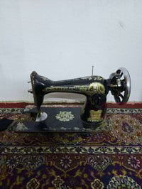 مكينة خياطة • أصلية • نظيفه