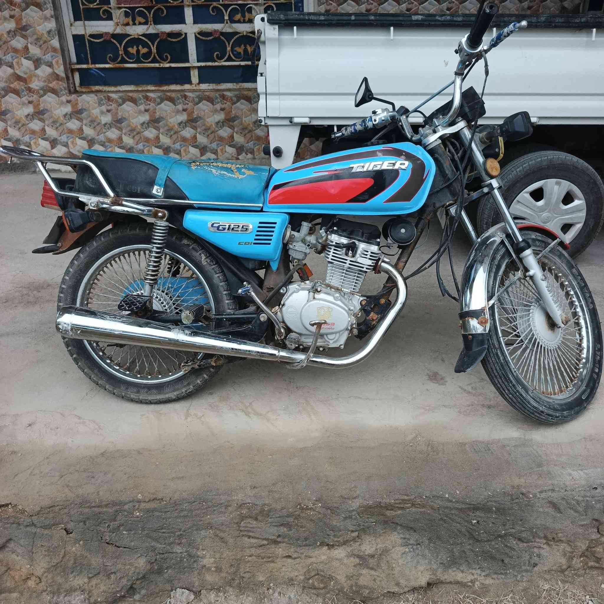 السلام عليكم
تايكر للبيع موديل ٢١ 
اوراق  اصولي 

مكينه مكفوله 

لايت + اشاره + تايرات جديد 

السعر ٥٠٠ بيها مجال قليل
مكاني الحمزه الغربي.


**إذا كنت صاحب هذا الإعلان وتريد حذفه لأي سبب، رجاءا أرسل رسالة إلى الدعم الفني**