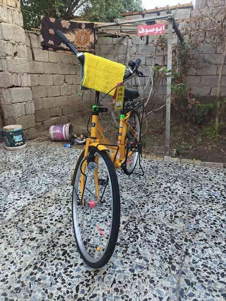 السلام عليكم باسكل بناتي ياباني موديل 22 حجم 26 لون اصفر الباسكل نضيف نضافه فول وماعوزه شي من ايدك للشارع سعره 150 قفل للاستفسار *********** متواجد علفيسبوك او واتساب او على الرقم الضاهر بلشاشه مكاني واسط قضاء الحي قرب الايمام سعيد بن جبير
