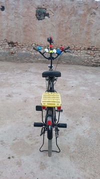 دراجة كهربائية • نظيف • للبيع