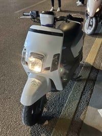 بوليسي مسطرة • ٢٠١٤ • ما بيها صبغ