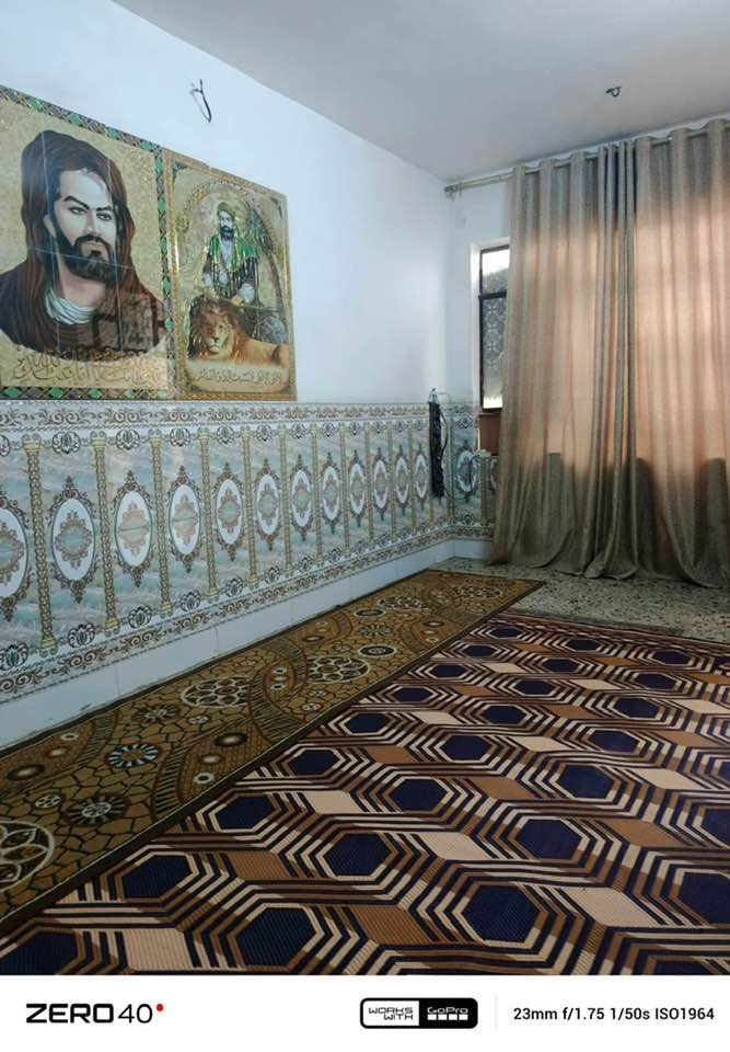 سلام عليكم مشتمل للبيع مساحته 100متر طابقين و طابق الثاني ماكامل البيت نظيف العنوان البيت مقابيل حسينيه الزهراء خدمات مسقط سعر البيت 50وبي مجال رقم هاتف ***********
