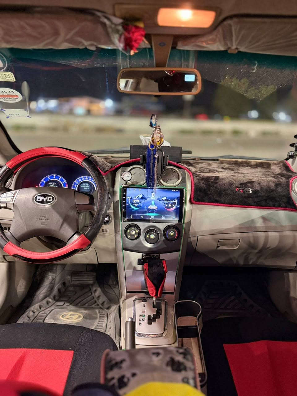 سلام عليكم
بي وايد دي 2013 G3
سياره جديده وحلوه نصبتهه اي خياس ماكو نضيفه بمعنه كلمه
كير ومكينه بلادي
تبريد ثلج
دوشمه جديده 
صدر امامي خلفي جديد
شاشه واربع سماعات حديثه تخم تاير 
باتري سلف داينمو جديد
تحكم ستيرن
فتحه بل قماره فول مواصفات السياره
حادث السياره جاملغ وباب 
60$ ورقه وبيهه مجال بسيط 
الاستفسار ***********
غير متواجد عله الفيس@
