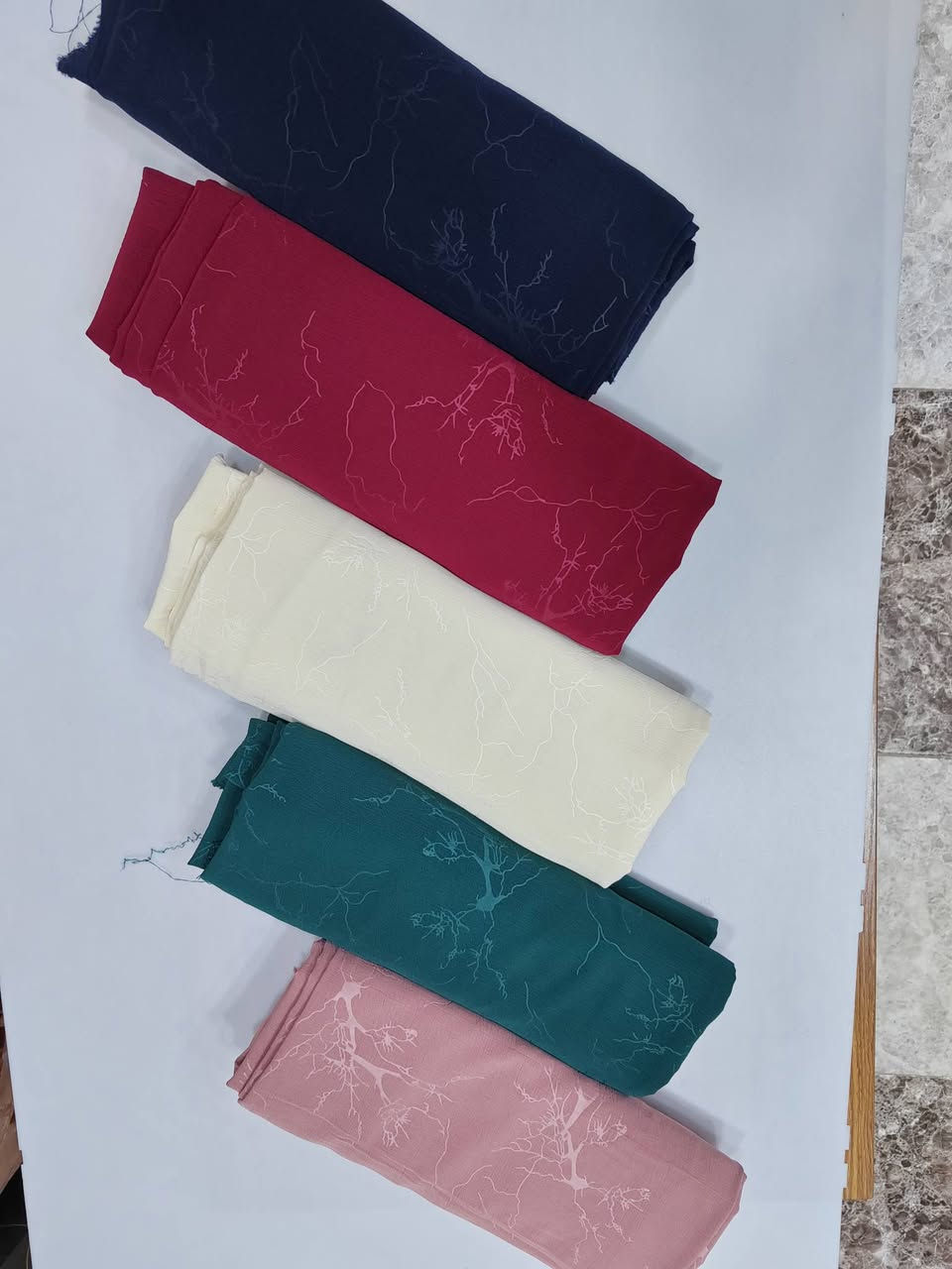 جمله....  مفرد.  بالقطع          
         
              💥  كاترينا الشمالي خاص لعمل الدشداشه                            والفستان     و القميص 💥. 
                  سعر المتر 3 بلاش
              💥سعر القطعه 7500فقط 💥
             
       🚛    خدمت توصيل 5 جميع المحافضات 🚖
👗 العنوان كركوك/ القادسية شارع ابو وليد للطلب او

 للاستفسار مراسلة الصفحة او الاتصال بالرقم
 ***********.واتساب  يوجد🚖🚕  خدمت 🚁توصيل للطلبات كركوك وجميع المحافضات🚁🚁🚁🚁 تابعونا ليصلكم كل جديد من اقمشة عماد للسيدات
