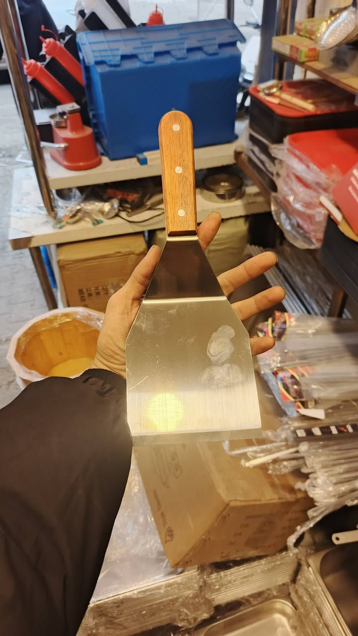 تجهيزات اغراض المطاعم جملة و مفرد 

للطلب و الاستفسار المراسلة خاص او الاتصال ‬ 
للاتصال و الواتساب : ‭‬ ***********

يوجد توصيل بغداد و جميع المحافظات 🚚

 #بيتزا #قلاية #همبركر #صواني #شواية #سكينة #سكاكين #كص #شاورما #بركر #تجهيزات #explore #instagram #اكسبلور #insta #facebook #تجهيزات_مطاعم #اغراض_مطاعم #مطاعم #شارع٦ #مواكب #بغداد #بركر #بيتزا #العراق
