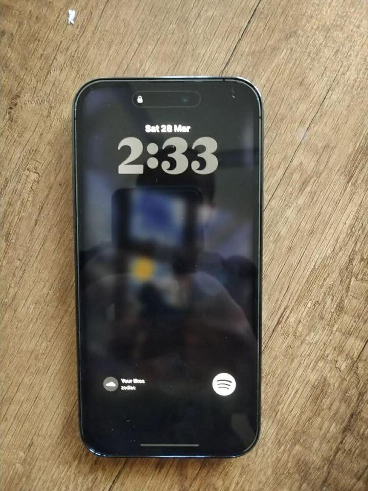 السلام عليكم
ايفون 14 برو ماكس
للبيع او مراوس حسب القناعة ب13او 14دبل خط محتاج 

512g

esim

نموذج M

اي شي ما مبدل ولا بي اي عطل (اذا تحب تفحص يم محل ماكو مشكلة)

بطارية 91%

شخط مابي الجهاز نظيف 

السعر :825 الف وبي مجال قليل 

بغداد / ابو غريب 

لاستفسار اتصال او مراسله الصفحة 

***********
