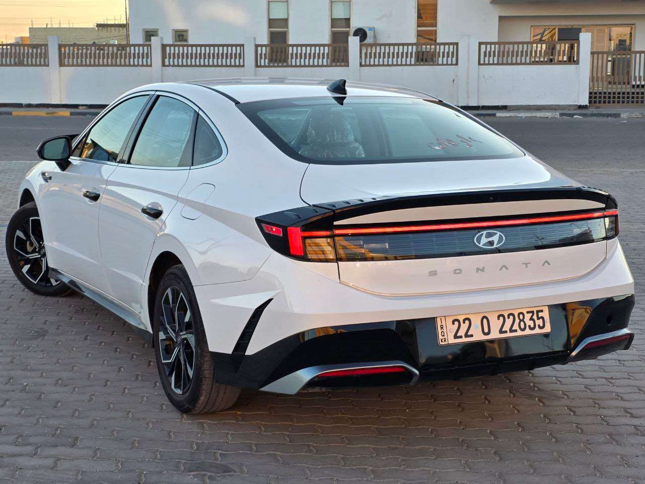 تــــحـــيــة  ____ طـــيـــبـــة
للبيع هيونداي سوناتا 2024 
دخول جديد  مرقم اربيل
باسم شركة تريد تحويل او وكاله  
‼️الـــسـعــر: 210 وبيها مجال‼️

المــوديــل: 2024 
الـــعــداد: 47 الف ميل 
الــضــرر : تبديل وصبغ جاملغ و بنيد 
دعاميه الخلفيه بيها صبغ نفسها
راديترات فان كله على وضع الشركة 
لغود شواصي كير محرك مكفولات 
———————————————
المواصفات 
———————————————
- بصمة تشغيل 
- بصمة أبوآب 
- تشغيل عن بعد
- شاشة كبيرة تدعم نطام كار بلي واندرويد اوتو 
- تحكم أستيرن
- شاحن لاسلكي
- مقاعد جلد بلادي
- كشنات الاماميه كهرباء
- كشنات الاماميه تدفئة
- تدفئة استيرن
- رادار أمامي للتوقف الذاتي 
- تحديد المسار للقيادة الذاتية 
- رادار جانبي
- رادار خلفي للتوقف الذاتي
- وضعيات للقياده 
- سايد بريك كهربائي
- اوتو هولد
- باقي المواصفات الغنية عن التعريف 
___________________________
📩للاستفسار مراسلة الصفحة💌
او الاتصال : ***********
العنوان :- البصرة البصرة, العراق
