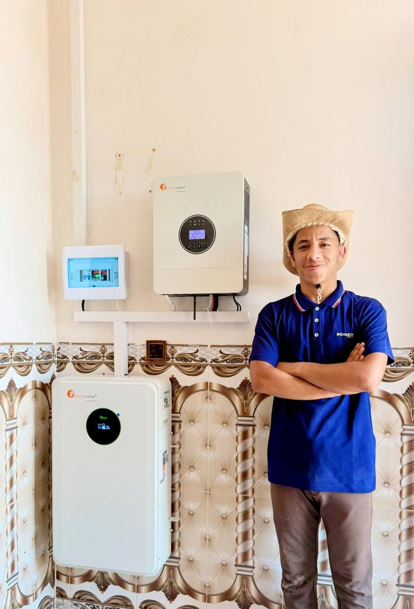تم اليوم وبحمد الله✅
تجهيز وتنصيب منظومة #طاقة_شمسية للسيد ( عبدالله سفيان  )  في قضاء العلم - جديدة  ☀
▪️10 أمبير نهاري و 10 أمبير ليلي ✅
 
- #الواح لونجي X10 الاصدار الحديث  قدرة 645 واط عدد 5 وبضمان 10 سنوات ✅

- 🔋#بطارية #ليثيوم #فلستي – حجم 10KW خلايا جديدة وضمان حقيقي 5 سنوات ✅

- ⚙️ #انفيرتر #فلستي بقدرة 6KW امبير مع wifi مدمج وبضمان سنتين  ✅

تم ربط المنظومة عن طريق BMS 
تم ربط المنظومة على هاتف الزبون للمراقبة عن بعد ✅

شكرا للكادر الابطال ❤️
 🟩 أفضل المواد وبأنسب الأسعار
📍 #عماد_الخليل_للطاقة_الشمسية
كركوك –  سايدين المعارض 

📞 للتواصل والاستفسار :
*********** واتس اب 
***********

***********

#الطاقة_الشمسية #عماد_الخليل_للطاقة_الشمسية
