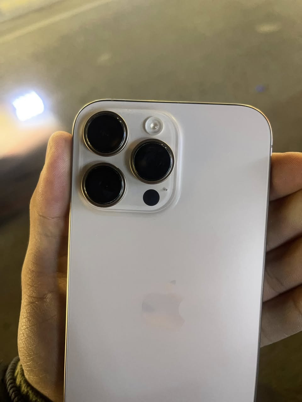 16pro max
256
بطاريه 100
نضيف استخدام شخصي 
مكاني الاعضمية
***********
