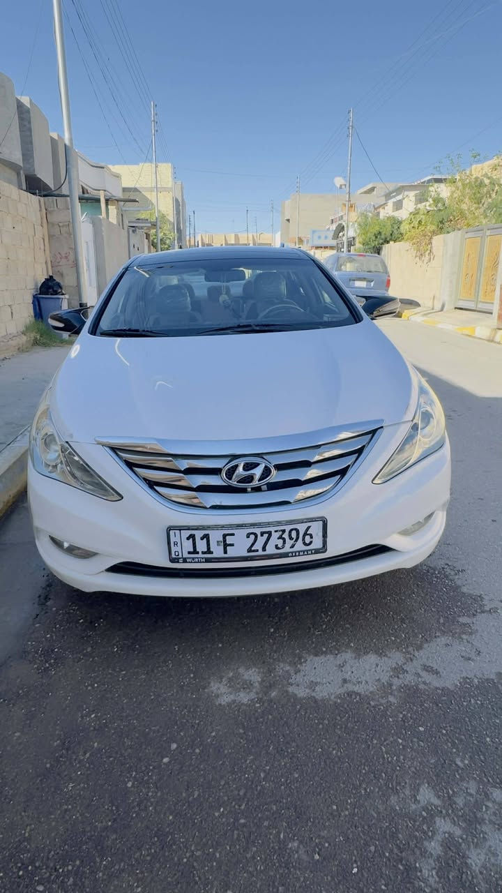 سوناتا 2011خليجي للبيع مكفوله فول مواصفات 1/1 رقم بغداد ب اسمي بانوراما كشنات كهرباء حساسات خلفيه كامراه مري شفط خزن ميموري تبريد قطعتين بصمه تشغيل و بصمه قفل صدر جديد لايتات زنزون عالي وناصي
مكان الانبار/ فلوجه
السعر / 130 $ بيه مجال 
***********
