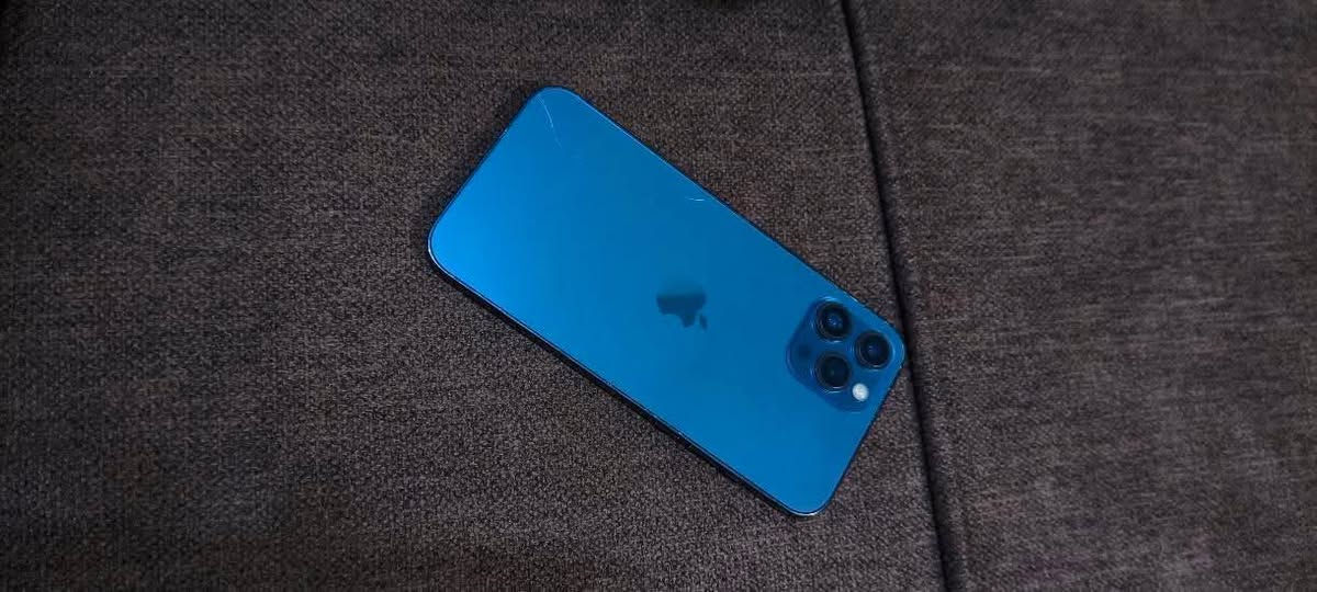 ايفون ١٢برو ماكس شرط تورمال فحص حاسبه سعر جوا سوك ٣٥٠وبي مجال ١٢٨
بطاريا ٩٩شرط اصليه لا مصعده ولا مبدله 

دبل سيم 

نضام أمريكي 

وكع وصار بي طبع بل شاشه كلش صغير مثل ما موضح وفيس ايدي وكف 

نضافه ٩٠٪؜

تواصل خاص او تصال عل رقم 

***********

***********
