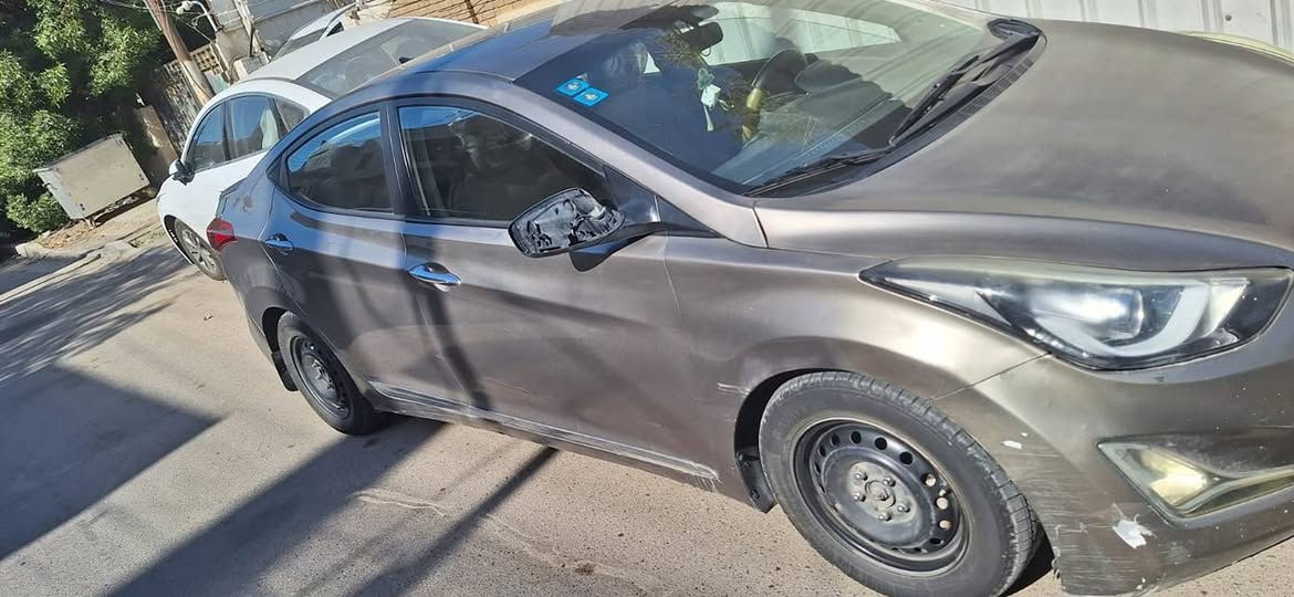 النترا 2016
سياره حادثها جاملغ وبنيد
مابيها داخل بيها ملحضات
مكينة جديده مبدله لا تنقيص لا تبخير
مكانها بغداد
العسر 105 بيها مجال
***********
