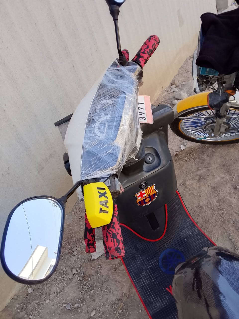 ياماها لبيع كله بلادي شرط الفحص فقط صالنصه مبدل سعر ٥٥٠ بي مجال رقمي ***********
