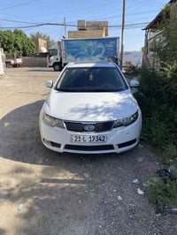 سيراتو ٢٠١٢ فووووول ١/١ خليجية اريد مراوس بسيارة كير عادي   بيها بارد ...