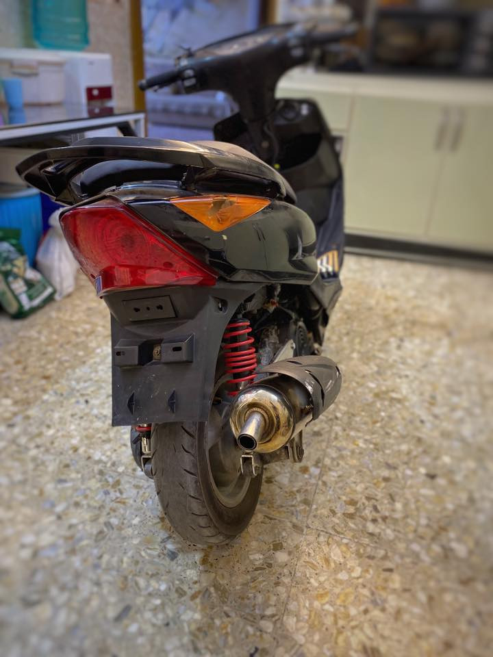 ماكس ثعلب سرعة 140
للبيع أو مراوس حسب القناعة الدراجة خير من الله سرعة ومعدل شلعتها ممتازة الدبلات جديدة الويل الخلفي مبدل جديد كلشي بيها جديد وشغال كهربائيات شغالة ماعدا الاشاير، ستاند صفح سماعة بلوتوث شغالة سطب لايت شغال وية حساس البريك لايت زنون الامامي شغال وجديد الصالنصة جديدة بس سعرها 150 الف مشتريها واهل المصلحة يعرفون 😄 والدراجة موضحة بالصور يحتاجلها ترتيبات بسيطة ما متفرغلها للأسف

مكاني الزعفرانية الأربع شوارع سعرها (((550))) الف وبيها مجال بسيط للشراي فقط
***********
واتساب
