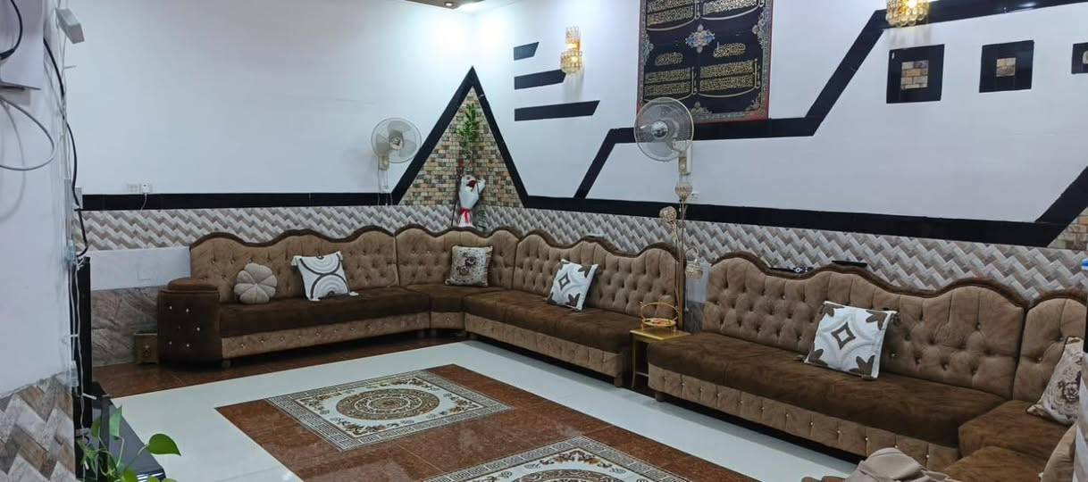 دار للبيع …

المساحة ١٥٤ متر. ٧*٢٢  اتجاة قبلة…

البناء ٢٠١٤سنة  غرف النوم ٤ مع استقبال …

حي البكر قرب شارع الاطباء …

للاستفسار *********** /***********

مكتب الكوفة
