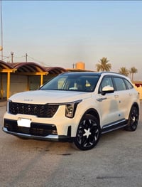 سورنتو 2025 مكفولة كفالة عامه من كلشي   رقم اربيل هزة وفحص جديد بإسمي ...