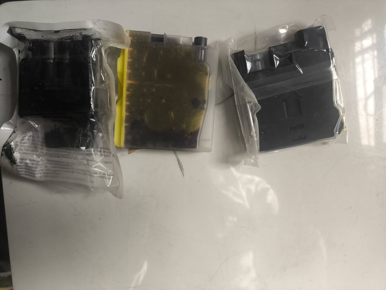 طلعلي هذن الغراض بكارتونه امزون الغراض طابعة شغالة بس مابيها حبر اسمها سامسونك
وهارد موضح كدامكم كلشي بالصور عنواني بغداد مدينة الصدر كلهن شلع او مفرد والسعر قيم واخذ  ***********
