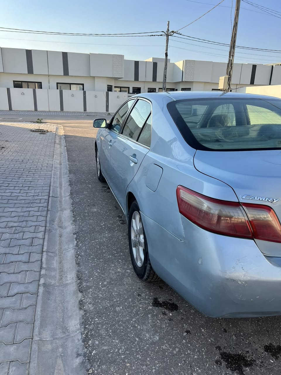 السلام عليكم
كامري مديل 2009 وارد أمريكي 

السياره كلين كفاله عامه من الضربه والصبغ والتبديل 

السياره على وضع الشركه 

كير محرك جديد محرك 4 اسلندر 2400 

تخم تاير جديد حداديه جديده تبريد ثلج ❄️

المواصفات نص كشن كهرباء 

مكان السياره النجف السعر 100 وبيه مجال قليل 

الاستفسار اكثر الاتصال على الرقم ***********
