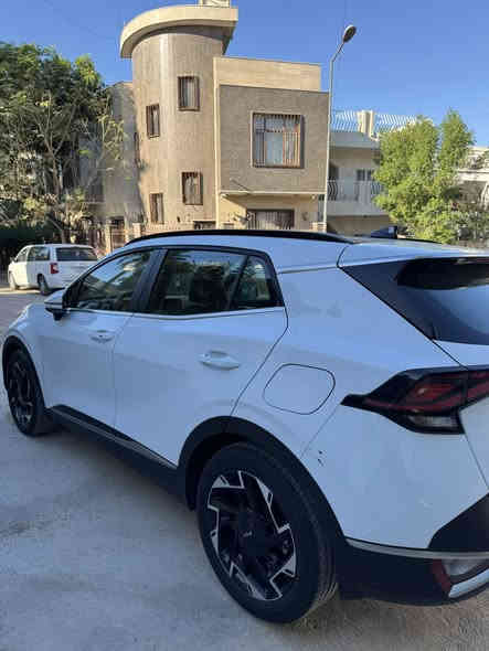 السلام عليكم 
كيا سبورتج  خليجي للبيع
الموديل : 2023
ماشيه : 29 الف 
السياره :مكفوله 
بصمه تشغيل 
بصمه ابواب
مري كهرباء 
انضمه قياده 4 (نورمل +سبورت +ايكو +سمارت)
تشغيل عن بعد 
حساسات امامي خلفي 
 شاشه +عداد دجتل 
كامره دواره  
ترحيب عند لاقتراب 
مثبت سرعه 
سايد بريك كهرباء 
تبريد قطعتين 
داخل جلد 
محرك 2000 دوش 
شاحن واير لس 
الصابيح الماميه LED
المصابيح الخلفيه LED
شفتات ستيرن رياضي 
مانع انزلاق 
شاشه ابل كار بليل +جي بي اس 
انذار عند الاقتراب
اشاير بل مري 
السياره كلش نضيفه جديده
السعر 230 وبيه مجال 
مكاني بغداد  
للستفسار ***********
