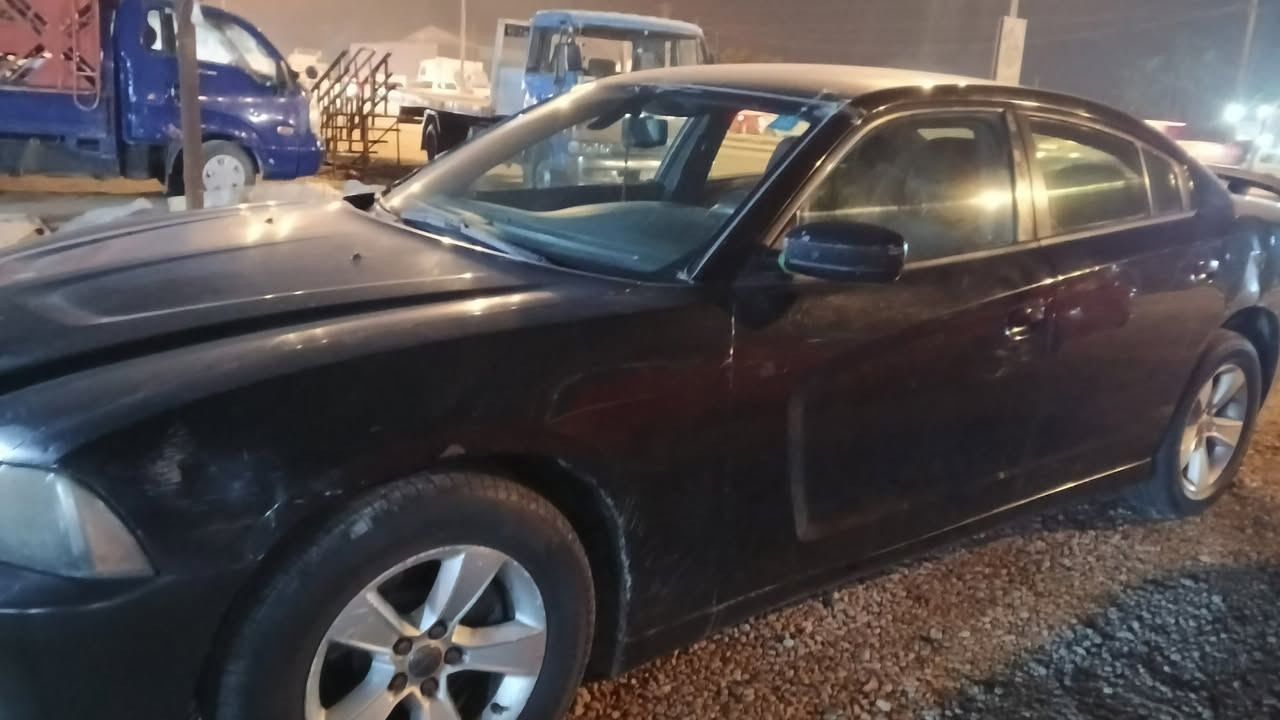 جارجر 2014بسمي. بيها شخوط كدامك محرك كير حداده جاهزه سعرها 128 بيها مجال مكاني بابل رقمي ***********
