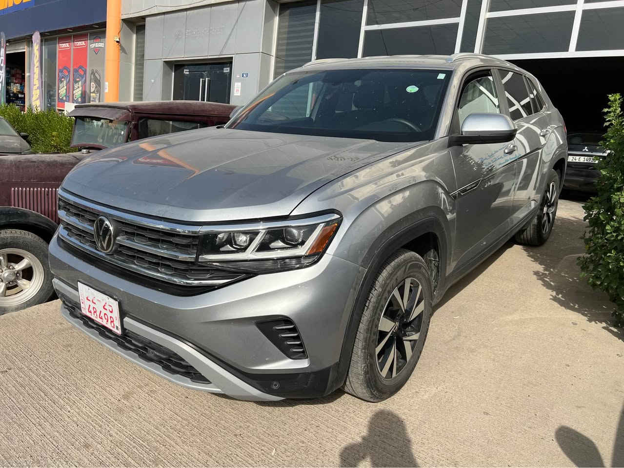 سلام عليكم 
بيع على شكل اقساط/تقسيط شهري 
فولكس واكن اطلس الماني 2023 رقم اربيل بدون سبغ فول مواصفات ما عدا الفتحة .
ماشية 35 الف ميل فقط
السعر الكلي خاص
مقدمة 150 ورق
قسط شهري 4
سيارة بدون سبغ رقم شاصي موجود 
سيارة رقم رقم اربيل جاهز  
مكان اربيل
واتساب ***********
*********** أربيل, العراق
