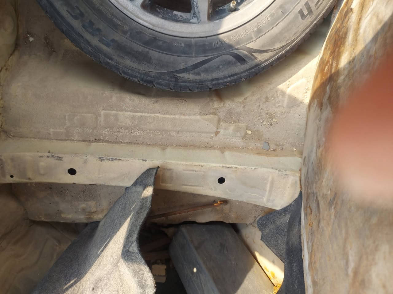 السلام عليكم كرستا للبيع رقم بصره تحويل ثاني يوم باسمي بيها ضربه مدكر خلفي سعر 58 الانصال ***********
