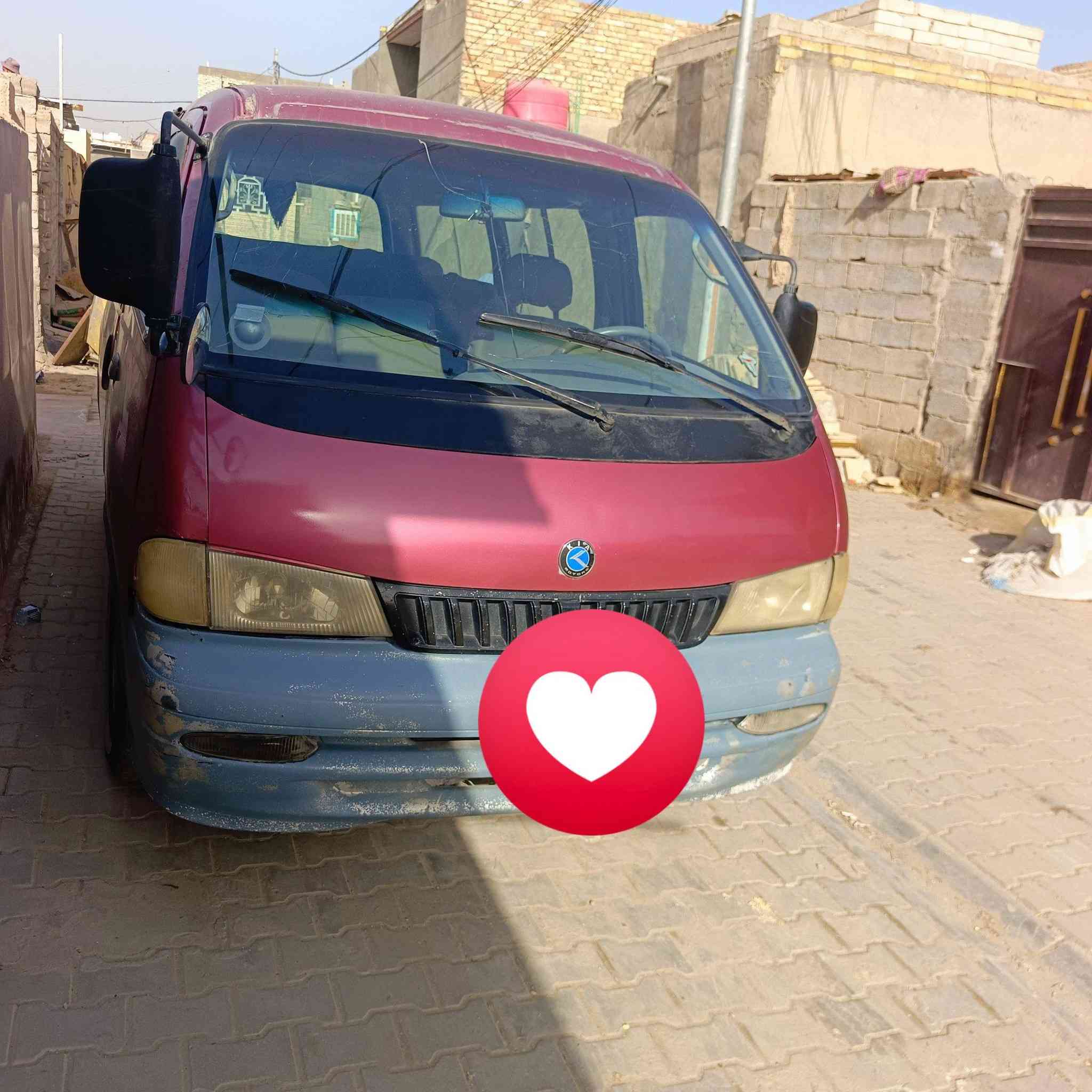 السلام عليكم 
سيارة بريجو للبيع موديل 96 سياحي رقم قادسية الماني 
مصفرة غرامات هيئة ومرور مكينة وگير خير من الله  
السعر 40 وبيها مجال مكان السيارة النجف 
اتصال فقط ***********
